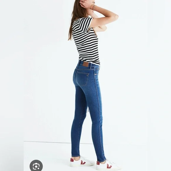 Madewell 9” Mid-Rise Skinny Jeans - Picture 2 of 5